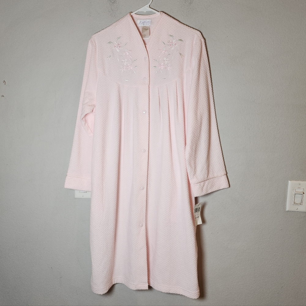 NWT Miss Elaine Collette Pink Brushed Back Terry Short Snap Embroidered Robe M